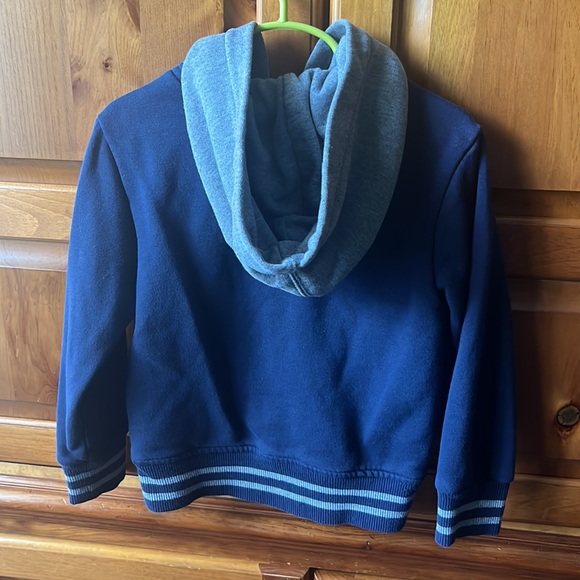 Gap - Picture 10 of 13